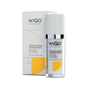 The WiQo Restructuring Vitamin Cream contains a retinoid called Hydroxypinacolone Retinoate, that acts with efficacy directly on receptors, without the need for being modified. Its effects are comparable to those of retinoic acid, without its irritating e